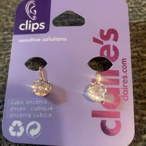 Gorgeous Stud Clip On Earrings